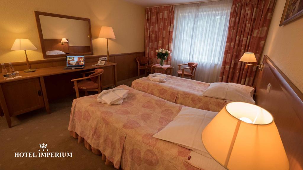 Hotel Imperium プシュチナ エクステリア 写真