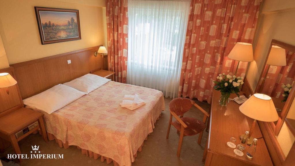 Hotel Imperium プシュチナ エクステリア 写真