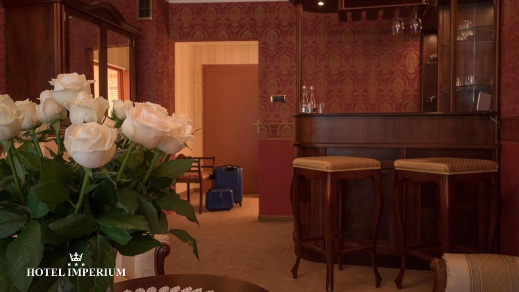 Hotel Imperium プシュチナ エクステリア 写真